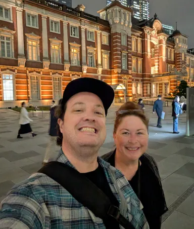 Levi & Anna @ Tokyo Station